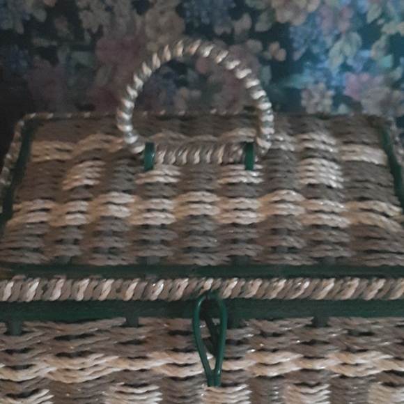 Vintage Woven Sewing Basket - Picture 2 of 6